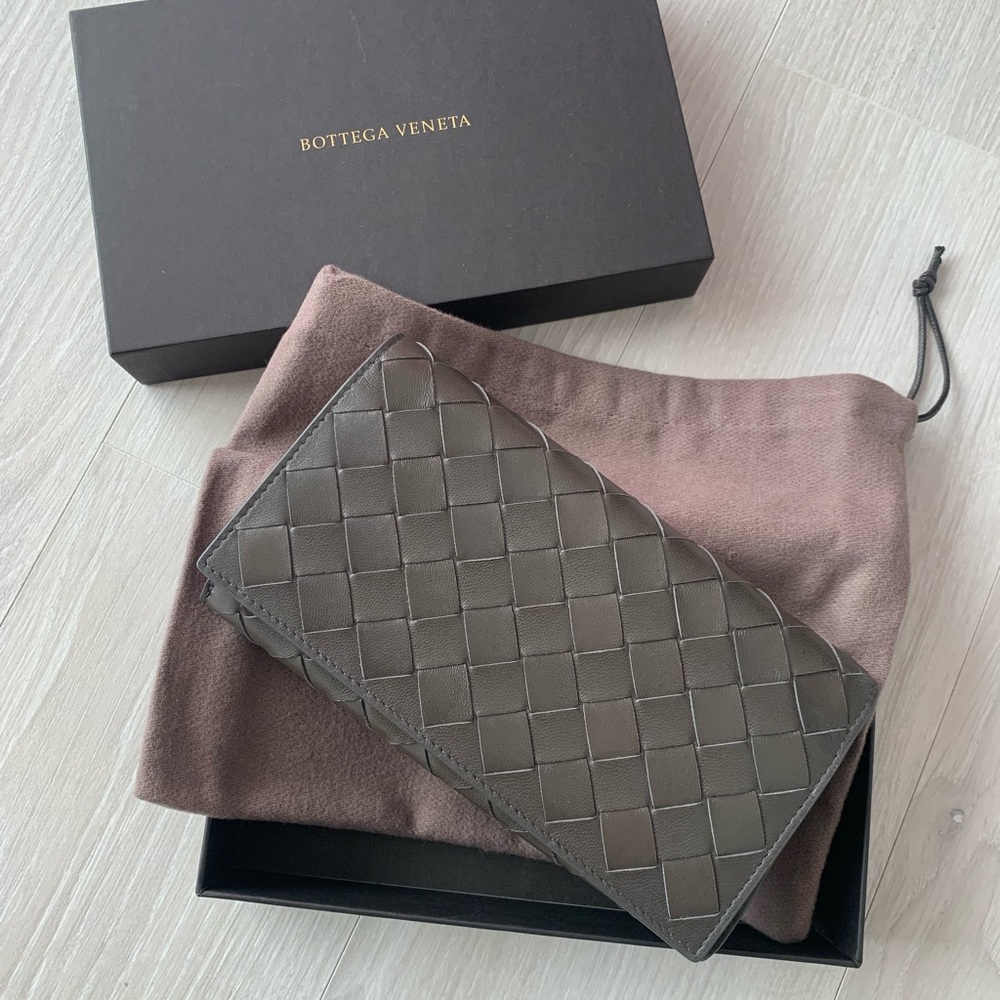SOLD New Bottega Veneta wallet